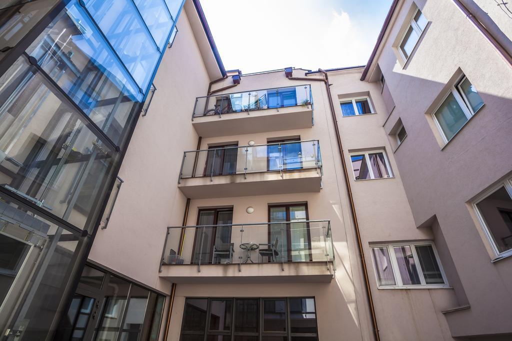 Stay In City Apartment Bastova Bratysława Zewnętrze zdjęcie